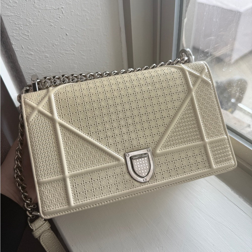 DIOR DIORAMA DISCONTINUED WHITE CREAM SILVER HARDWARE